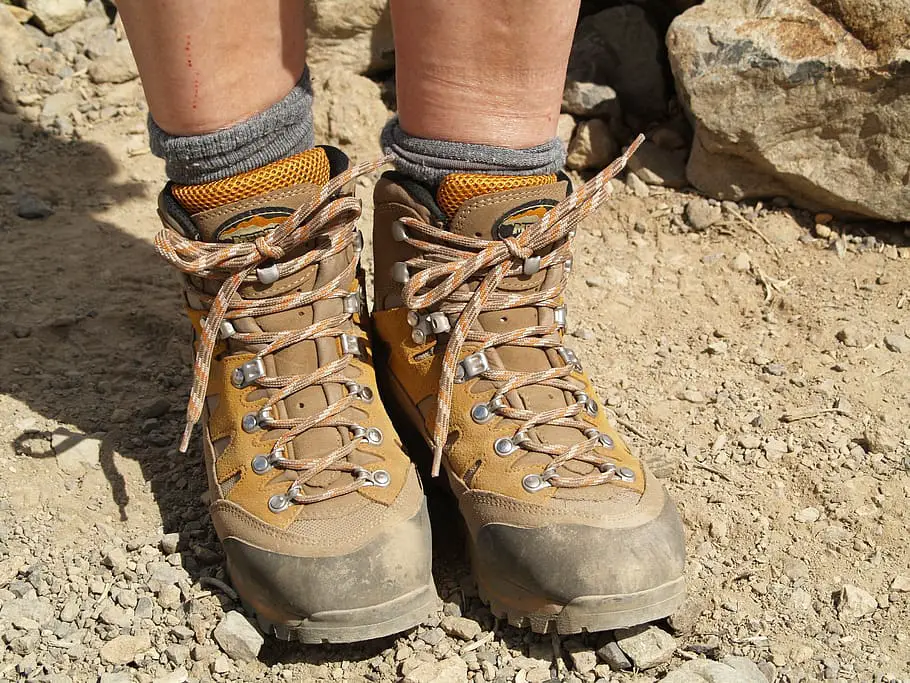What Are The Best Hiking Boots For Flat Feet
