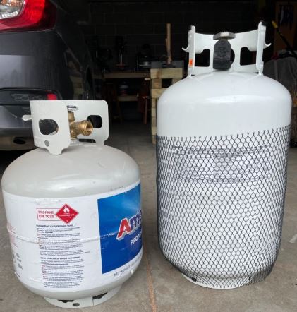 small and large propane tanks
