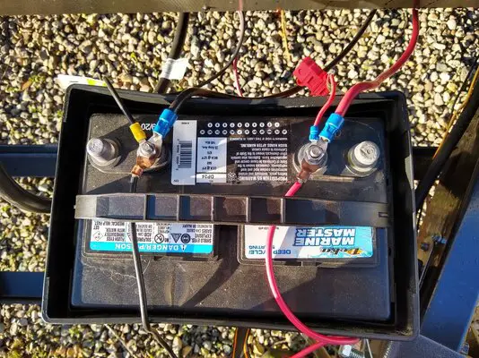 rv battery being charged