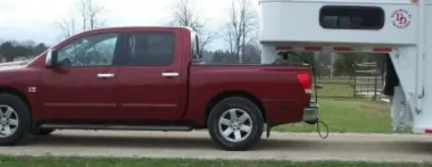 gooseneck trailer on truck